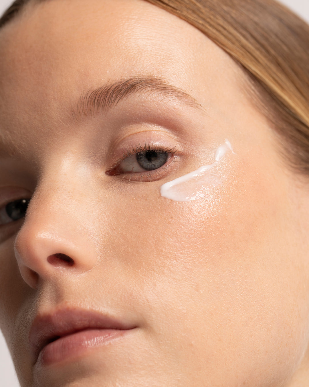 La science au service du soin des contours des yeux